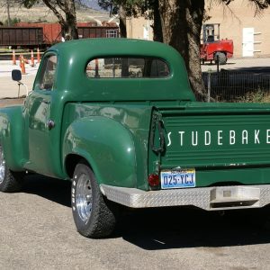 studebaker-839377_1280